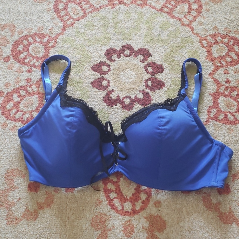 40DD bra